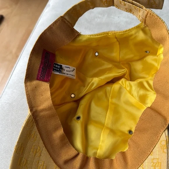 Dooney & Bourke Elegant Yellow Women's Cap with Monogram Design - Picture 4 of 5